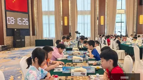 英雄联盟12战队选手转会，新赛季引期待